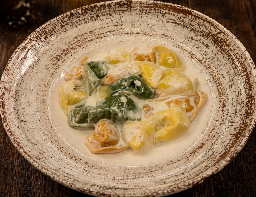 Dört Peynirli Tortellini